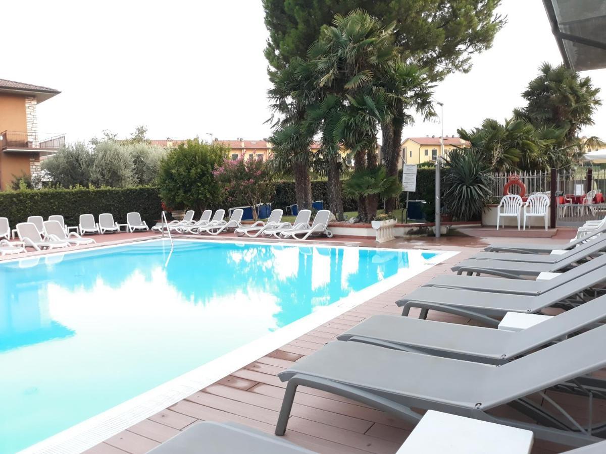 Hotel Da Roberto Лацизе Экстерьер фото