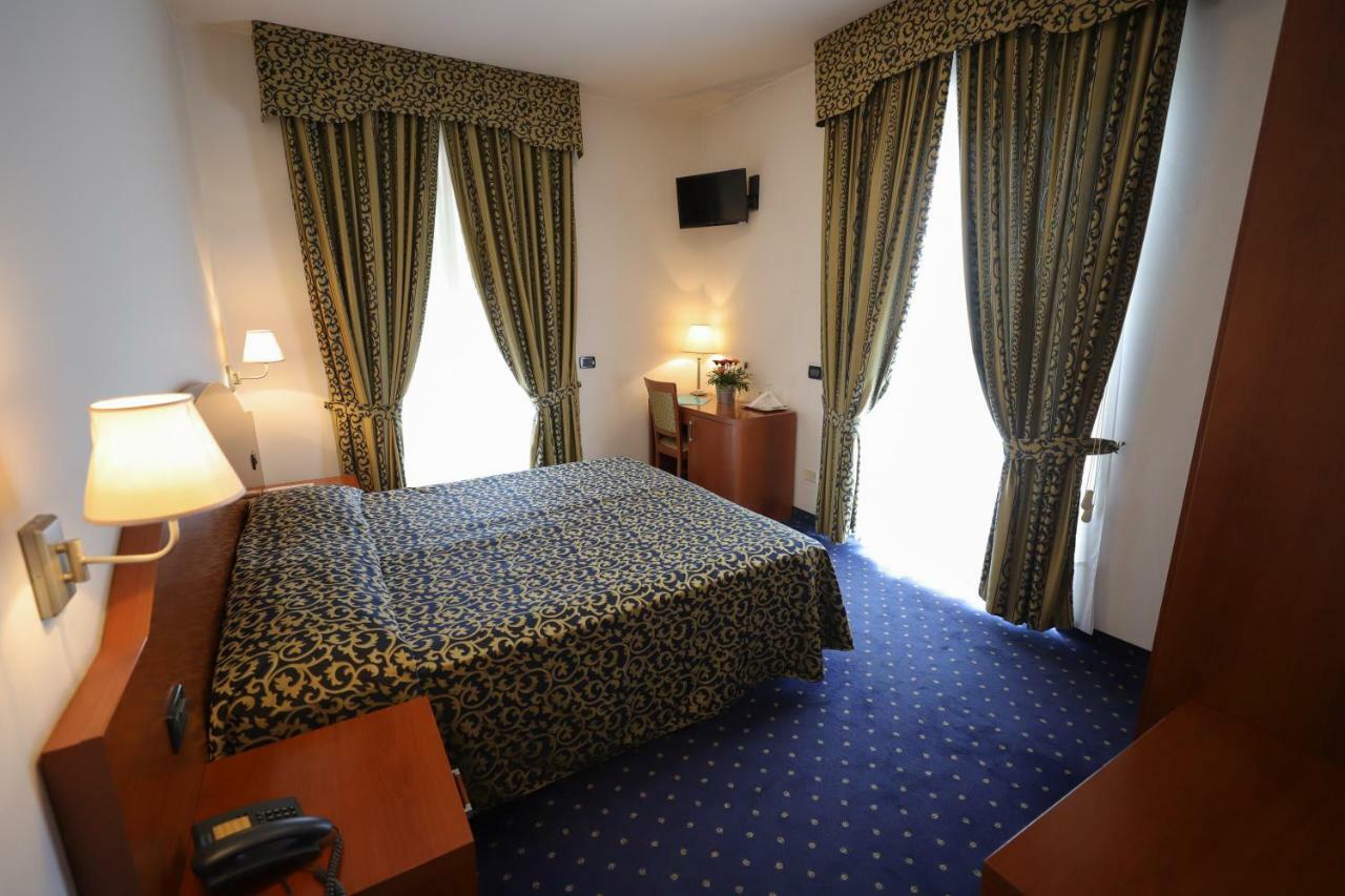 Hotel Da Roberto Лацизе Экстерьер фото